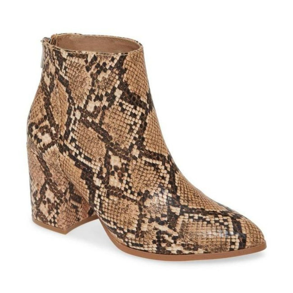 New Chic Steve Madden  Julianna Pointy Toe Snakeskin Embossed Ankle Booties 6